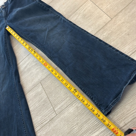 Levi’s Perfect Waist 525 bootcut Blue Jeans size 10 M - Picture 5 of 9